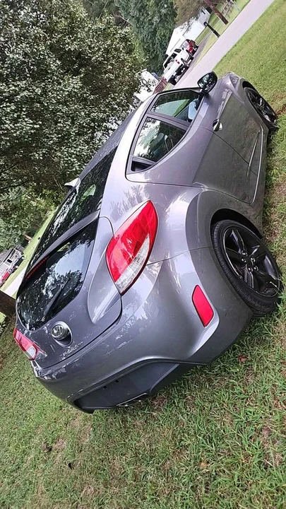 2017 Hyundai Veloster - Image 13 of 16