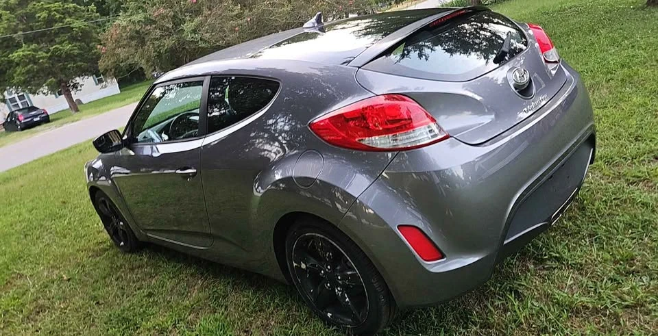 2017 Hyundai Veloster - Image 15 of 16