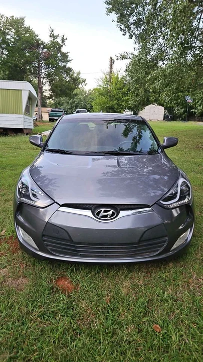 2017 Hyundai Veloster - Image 11 of 16