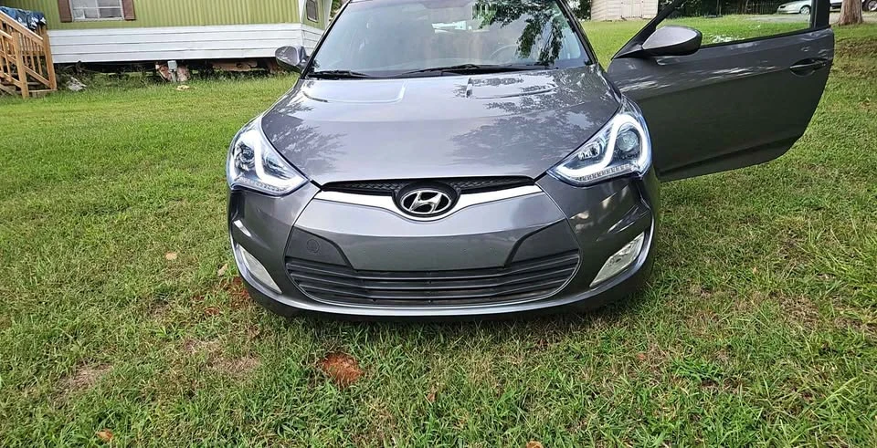 2017 Hyundai Veloster - Image 8 of 16