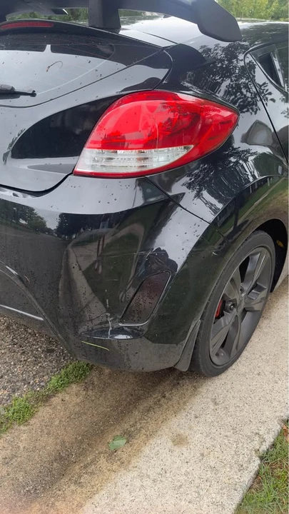 2017 Hyundai Veloster - Image 4 of 5