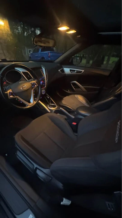 2017 Hyundai Veloster - Image 3 of 5