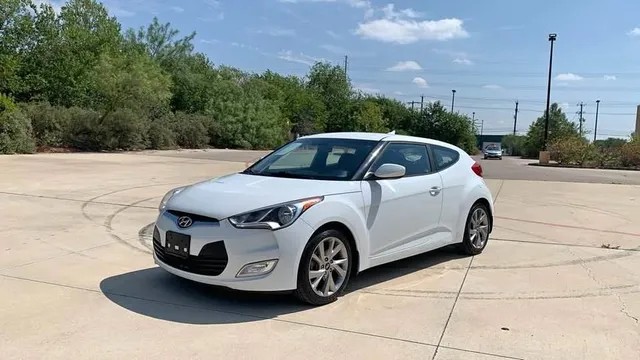 2017 Hyundai Veloster Veloster