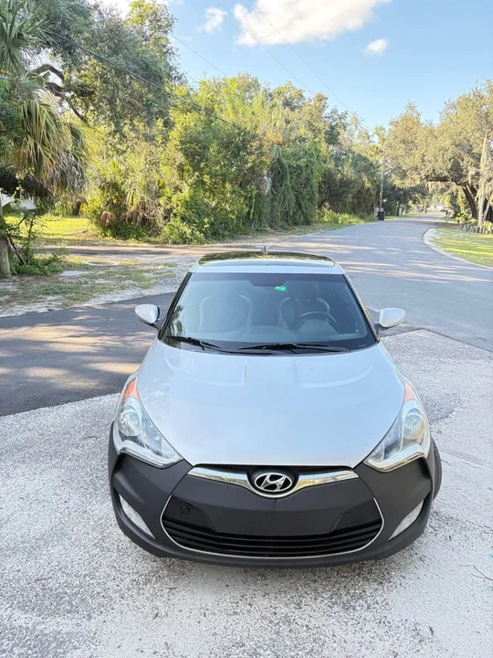 2017 Hyundai Veloster - Image 12 of 12