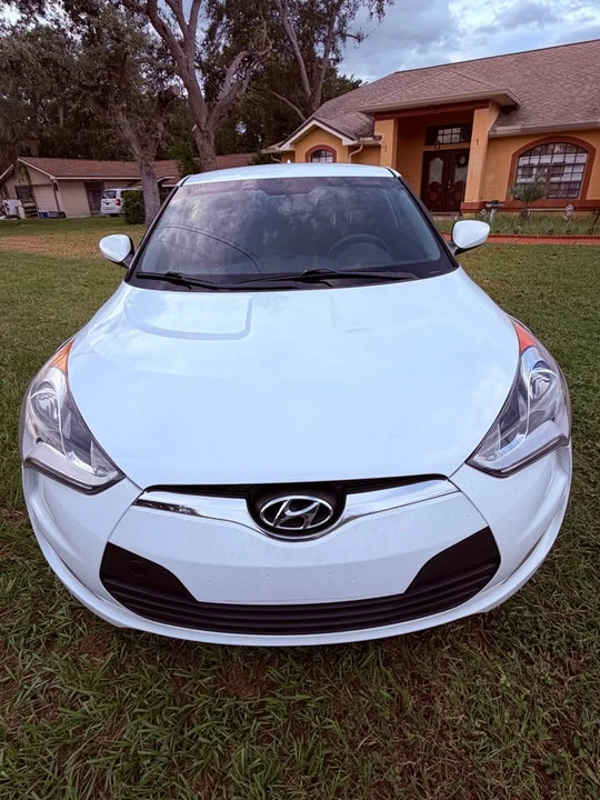 2017 Hyundai Veloster - Image 3 of 15