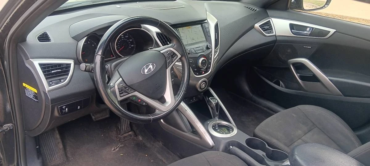 2017 Hyundai Veloster - Image 8 of 14