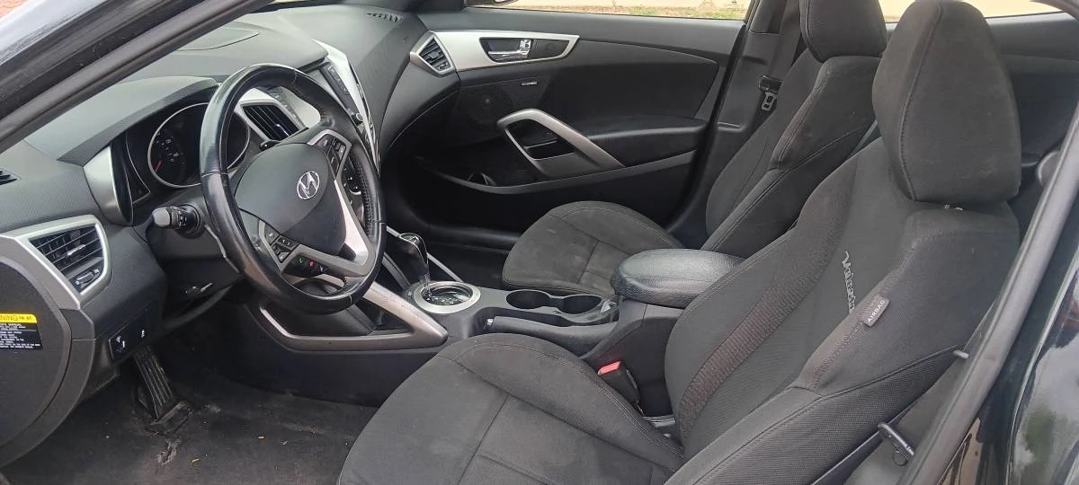 2017 Hyundai Veloster - Image 7 of 14