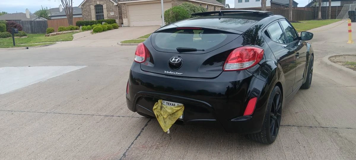 2017 Hyundai Veloster - Image 4 of 14