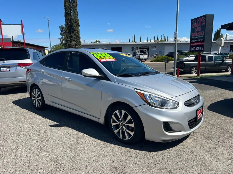 2017 Hyundai Accent - Image 4 of 11