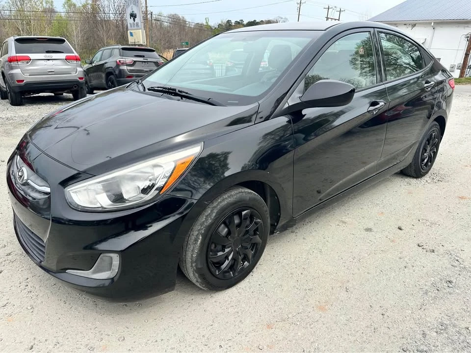 2017 Hyundai Accent - Image 4 of 8