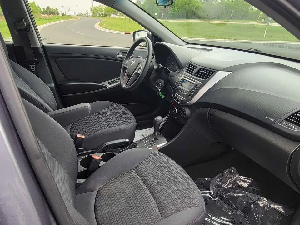 2017 Hyundai Accent - Image 8 of 15