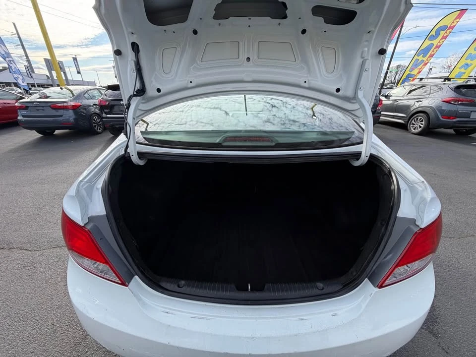2017 Hyundai Accent - Image 12 of 20