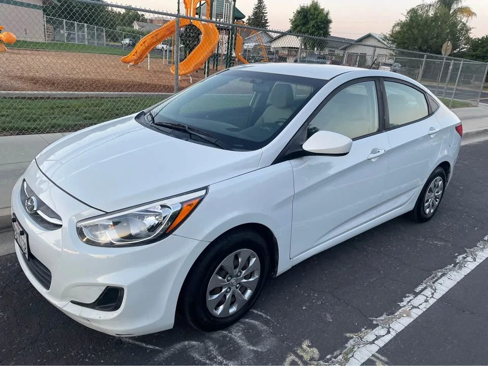2017 Hyundai Accent - Image 2 of 6