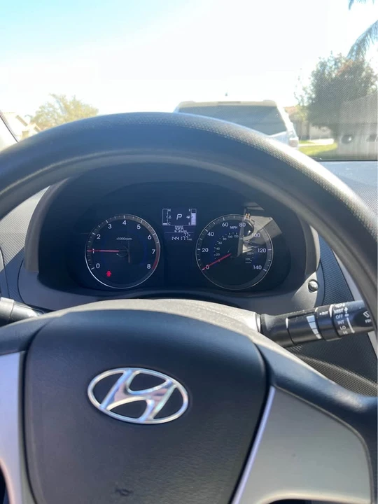 2017 Hyundai Accent - Image 7 of 10