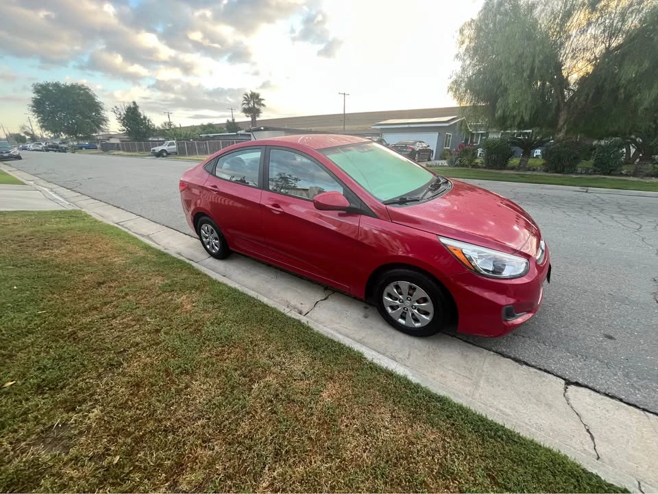 2017 Hyundai Accent - Image 5 of 14