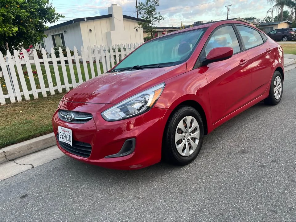 2017 Hyundai Accent - Image 9 of 14