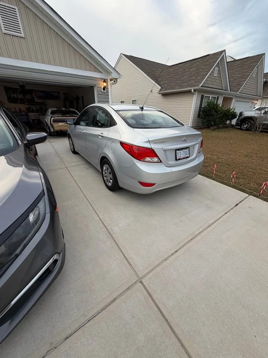 2017 Hyundai Accent - Image 3 of 12