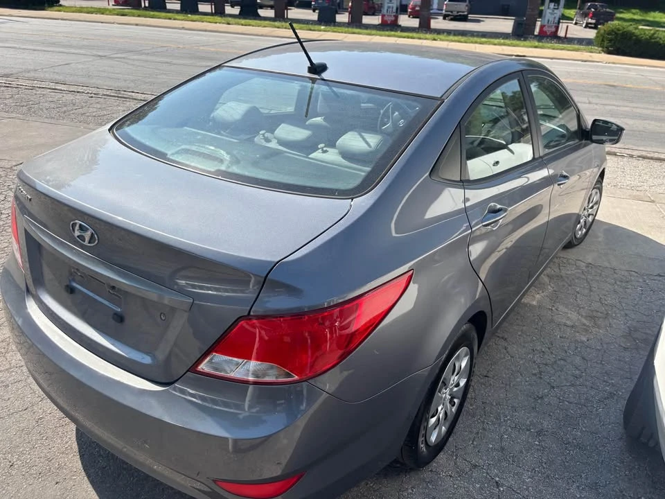 2017 Hyundai Accent - Image 4 of 8