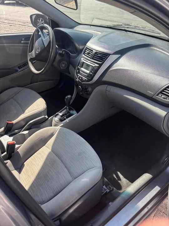 2017 Hyundai Accent - Image 7 of 8