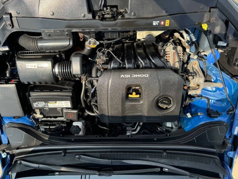 2017 Hyundai Elantra - Image 13 of 17