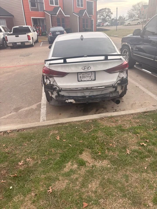 2017 Hyundai Elantra - Image 3 of 5
