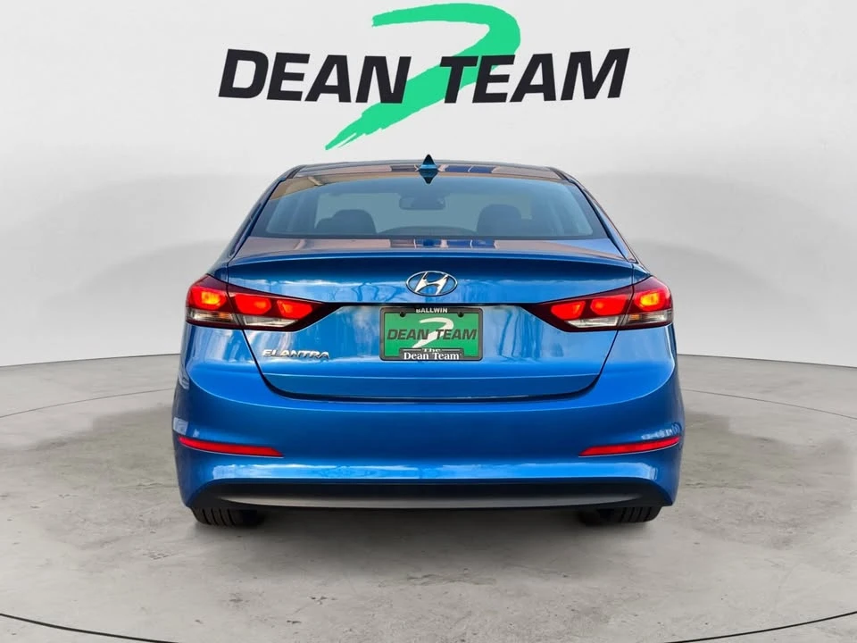 2017 Hyundai Elantra - Image 7 of 17