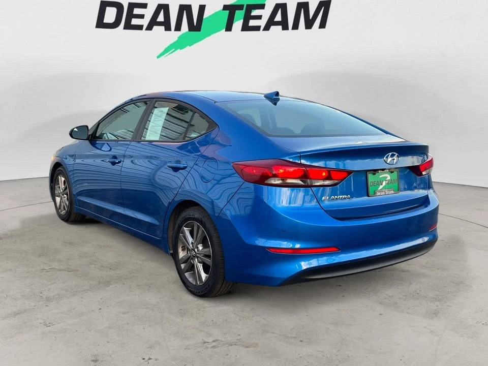 2017 Hyundai Elantra - Image 6 of 17