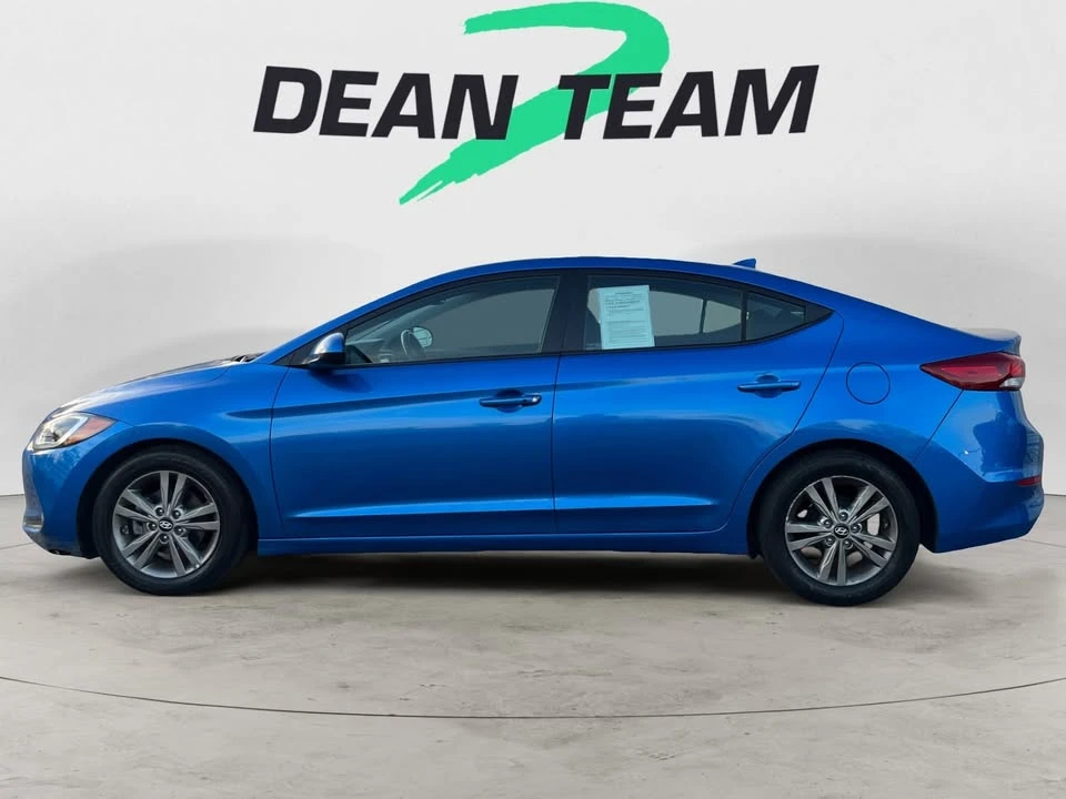 2017 Hyundai Elantra - Image 5 of 17