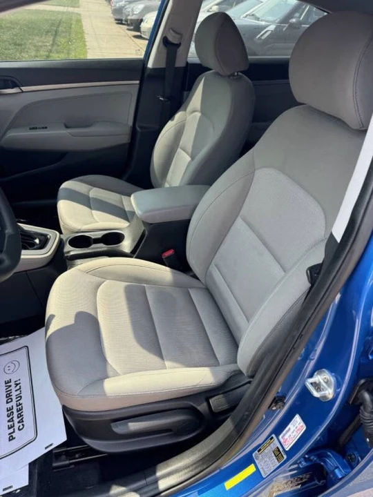 2017 Hyundai Elantra - Image 11 of 20