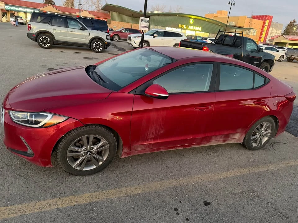 2017 Hyundai Elantra - Image 2 of 6