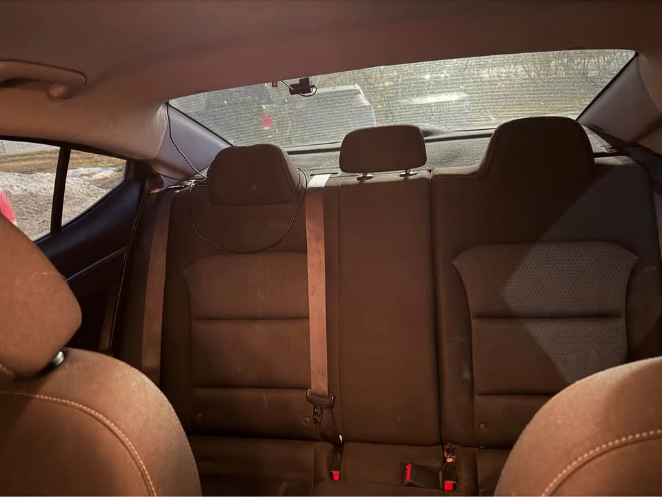 2017 Hyundai Elantra - Image 6 of 6