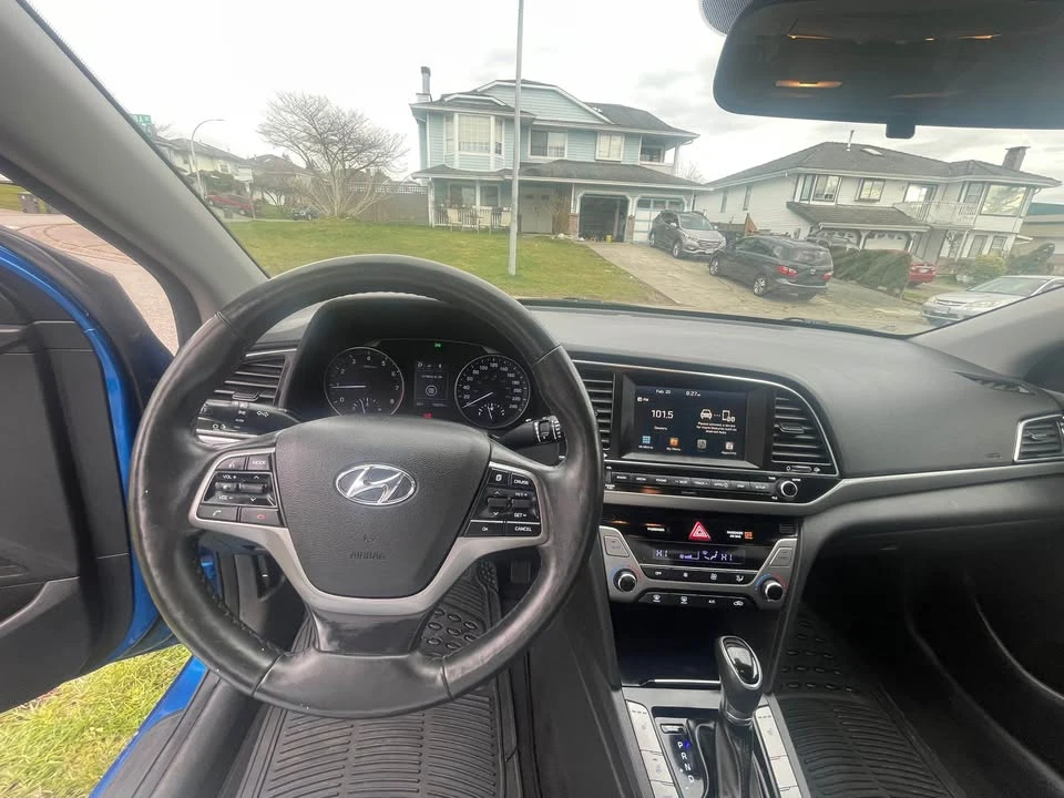 2017 Hyundai Elantra - Image 5 of 7