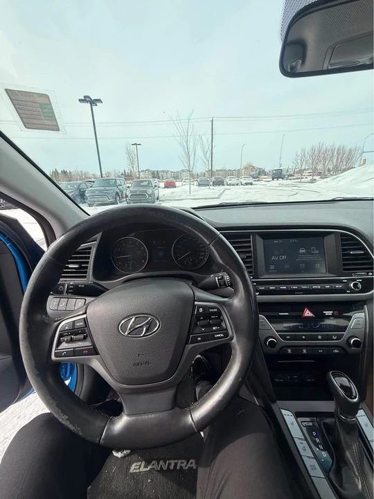 2017 Hyundai Elantra - Image 6 of 8