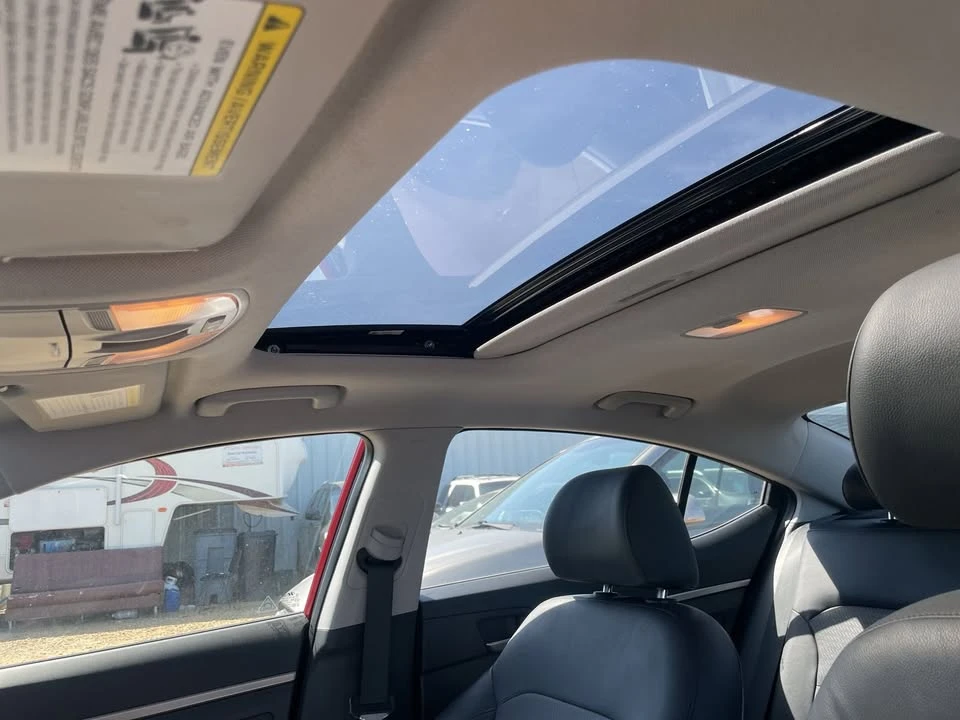 2017 Hyundai Elantra - Image 11 of 16