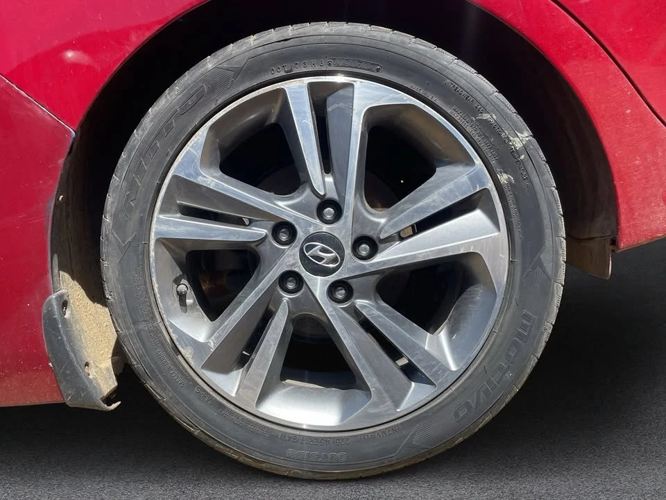 2017 Hyundai Elantra - Image 12 of 16