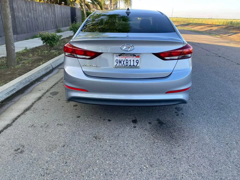 2017 Hyundai Elantra - Image 5 of 13