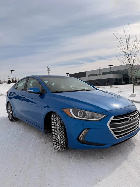 2017 Hyundai Elantra - Image 2 of 8