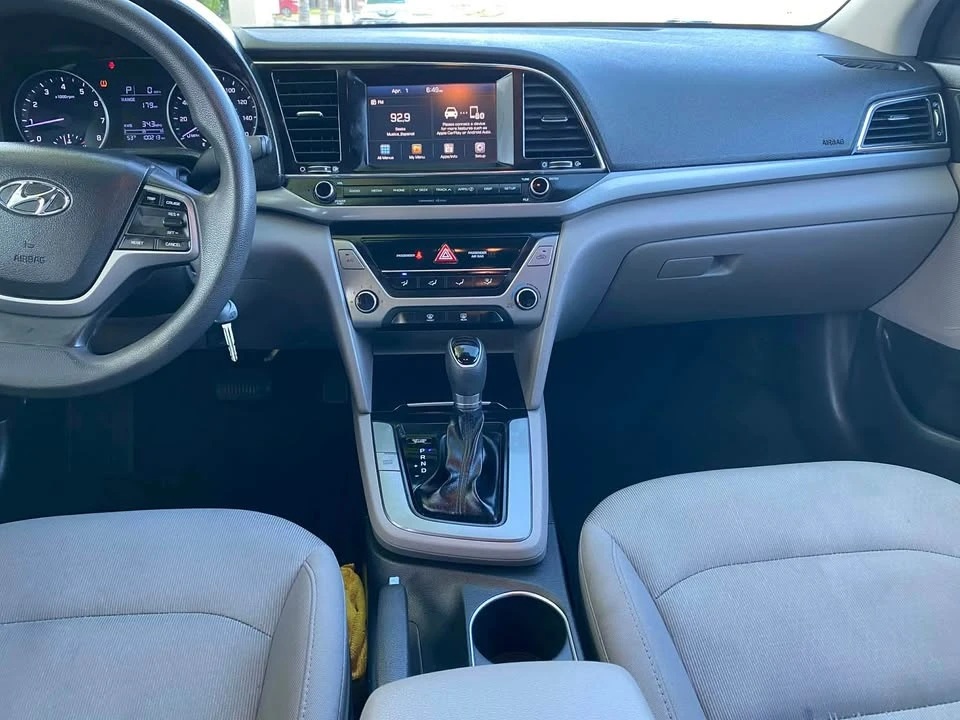 2017 Hyundai Elantra - Image 12 of 13