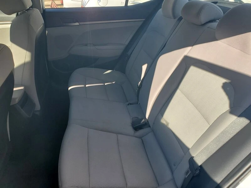 2017 Hyundai Elantra - Image 8 of 14