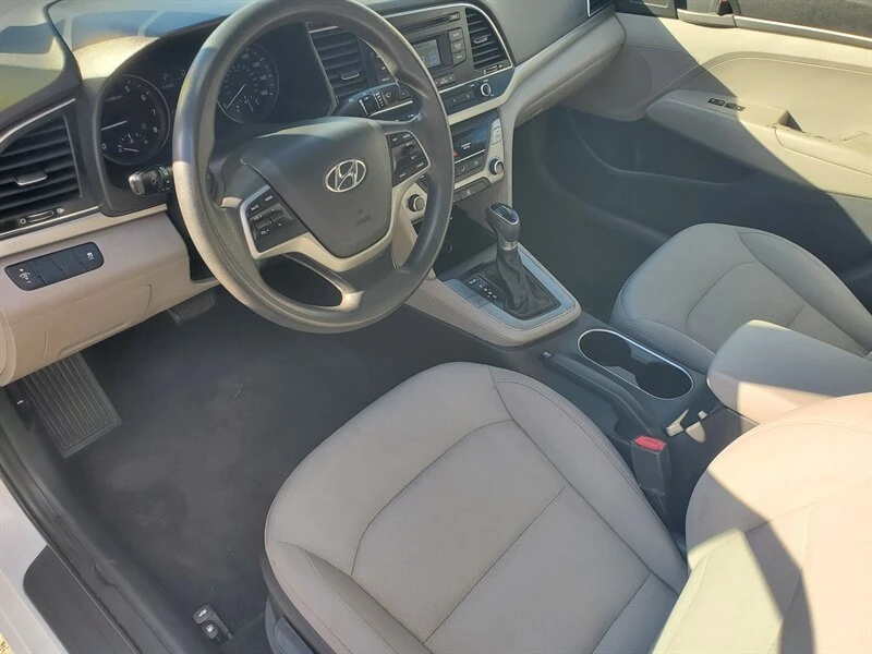 2017 Hyundai Elantra - Image 9 of 14