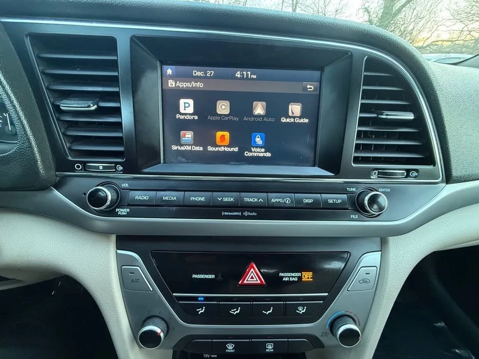 2017 Hyundai Elantra - Image 15 of 20
