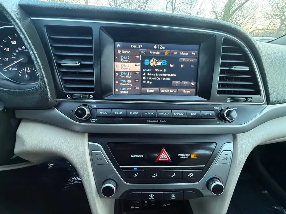 2017 Hyundai Elantra - Image 16 of 20