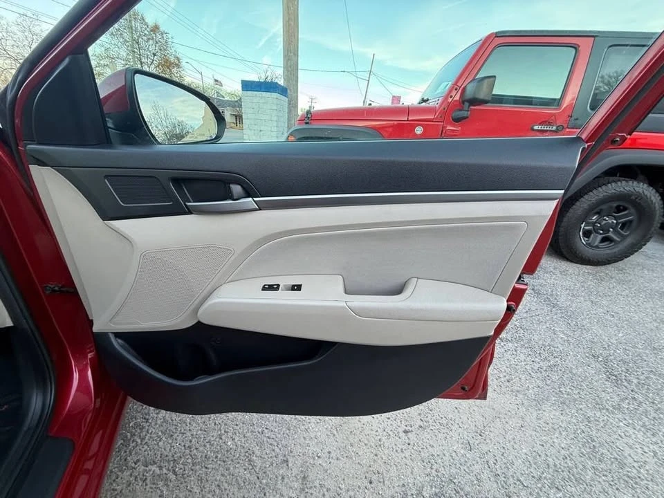 2017 Hyundai Elantra - Image 20 of 20