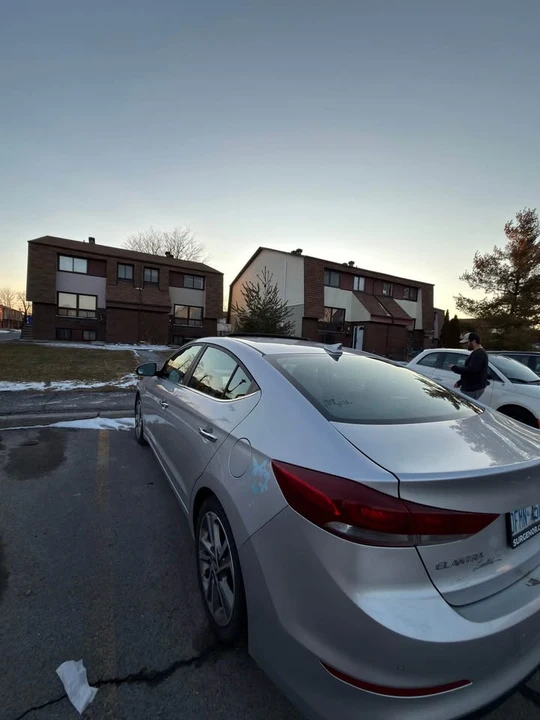 2017 Hyundai Elantra - Image 6 of 8