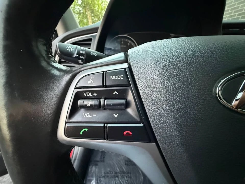 2017 Hyundai Elantra - Image 18 of 20