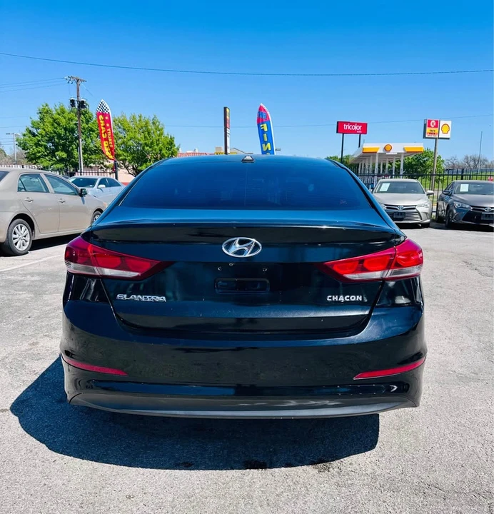 2017 Hyundai Elantra - Image 10 of 15