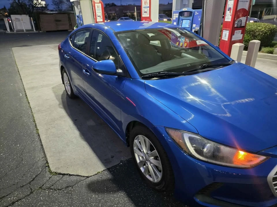 2017 Hyundai Elantra - Image 7 of 14