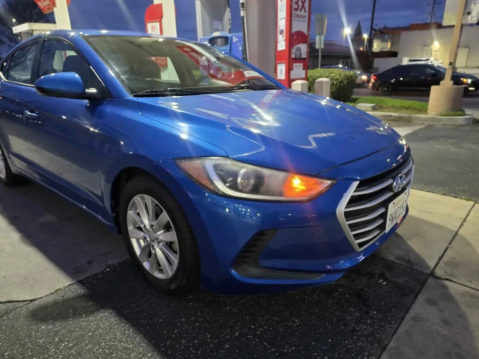 2017 Hyundai Elantra - Image 5 of 14