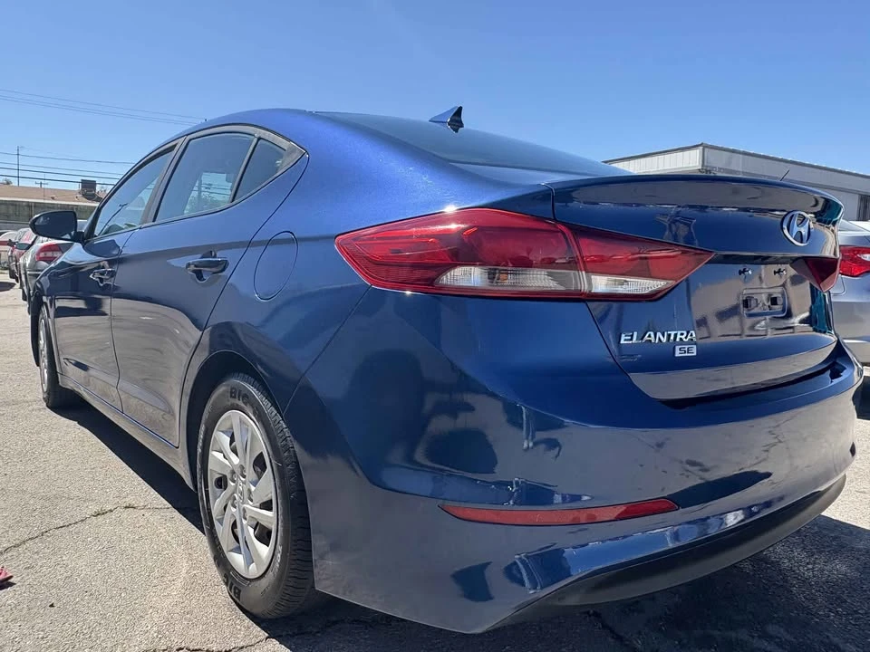 2017 Hyundai Elantra - Image 4 of 7