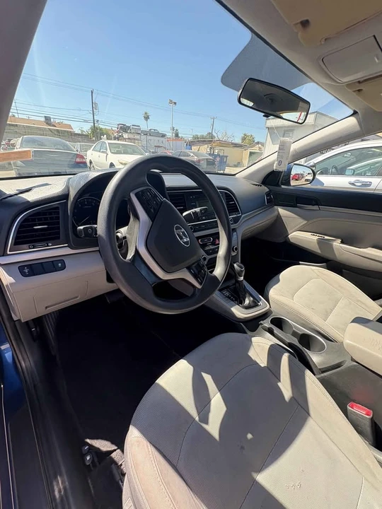 2017 Hyundai Elantra - Image 5 of 7